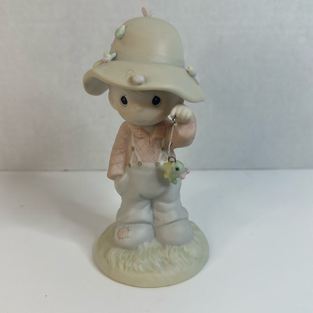 Vintage 1995 Precious Moments Figurine